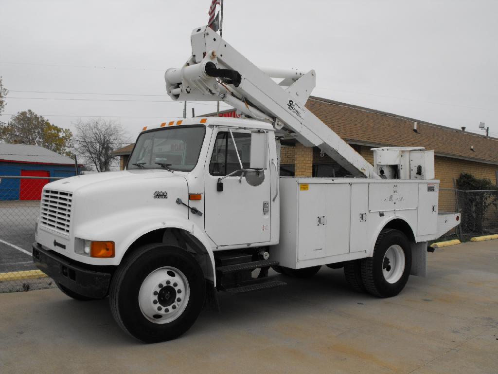 Bucket Truck Stock No. 6693