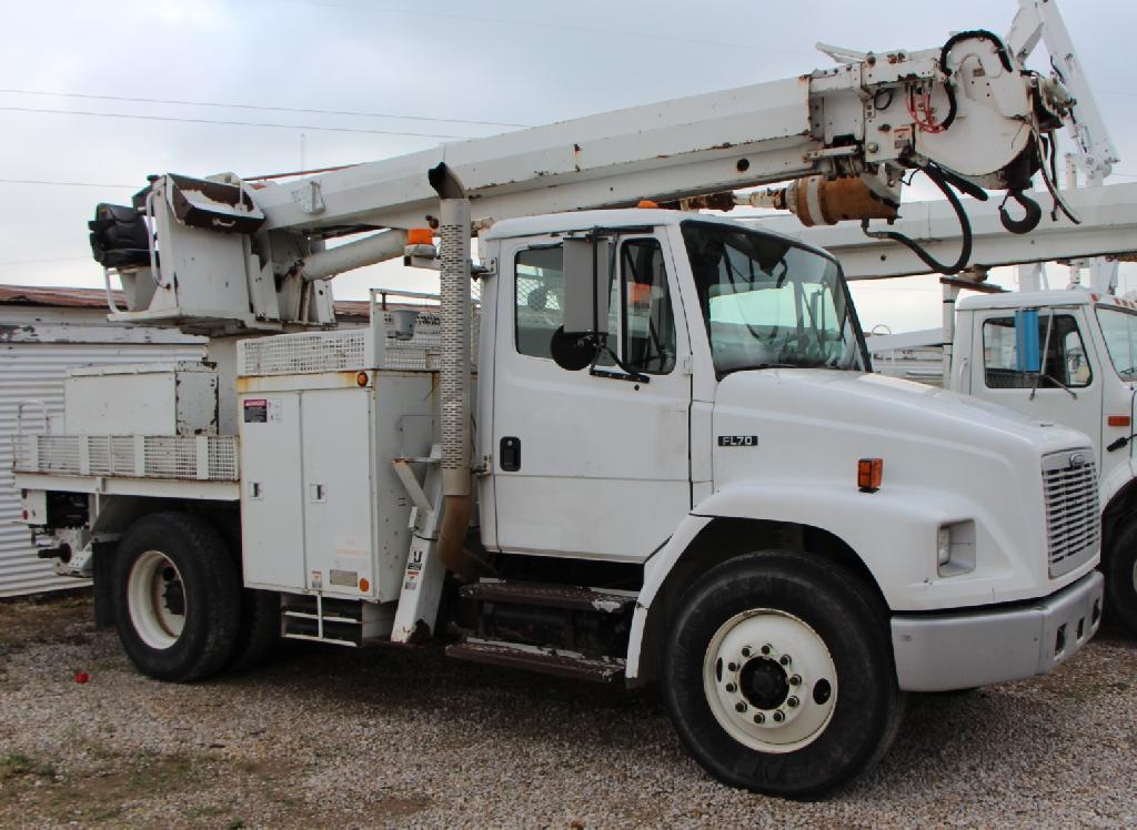 Used Digger Derricks For Sale