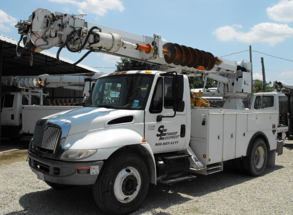 Used Digger Derricks For Sale