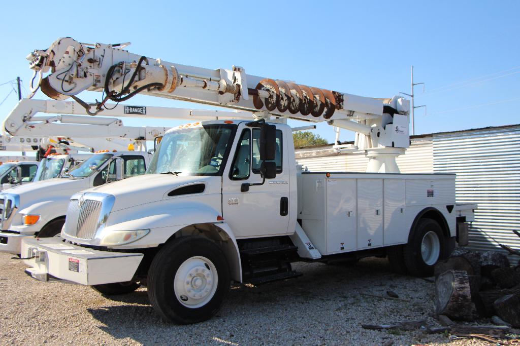 Used Digger Derricks For Sale