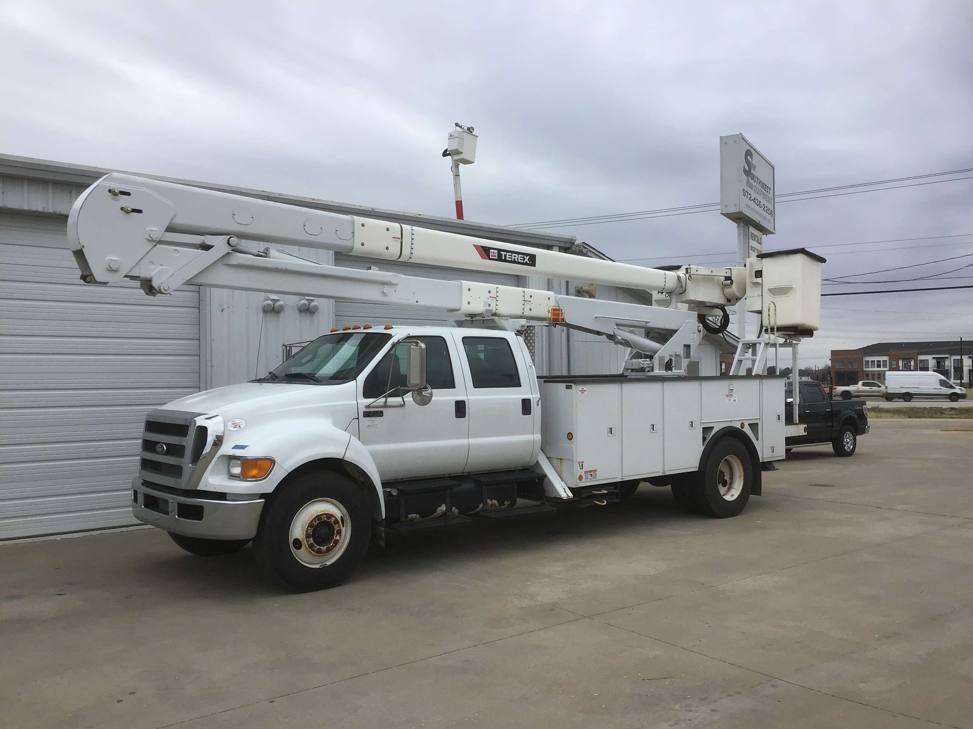 Used Bucket Truck | 2011 Ford F750 65ft' Hi-Ranger | Stock No. 16462