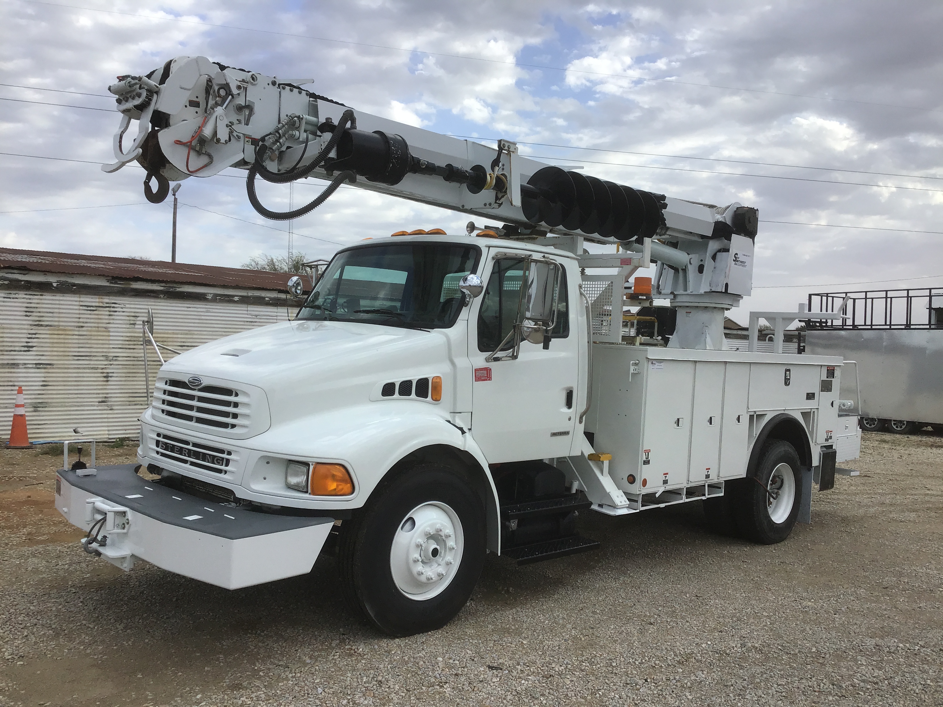 Used Digger Derrick | 2009 Sterling Digger Derrick 47' Altec | Stock No. L8177